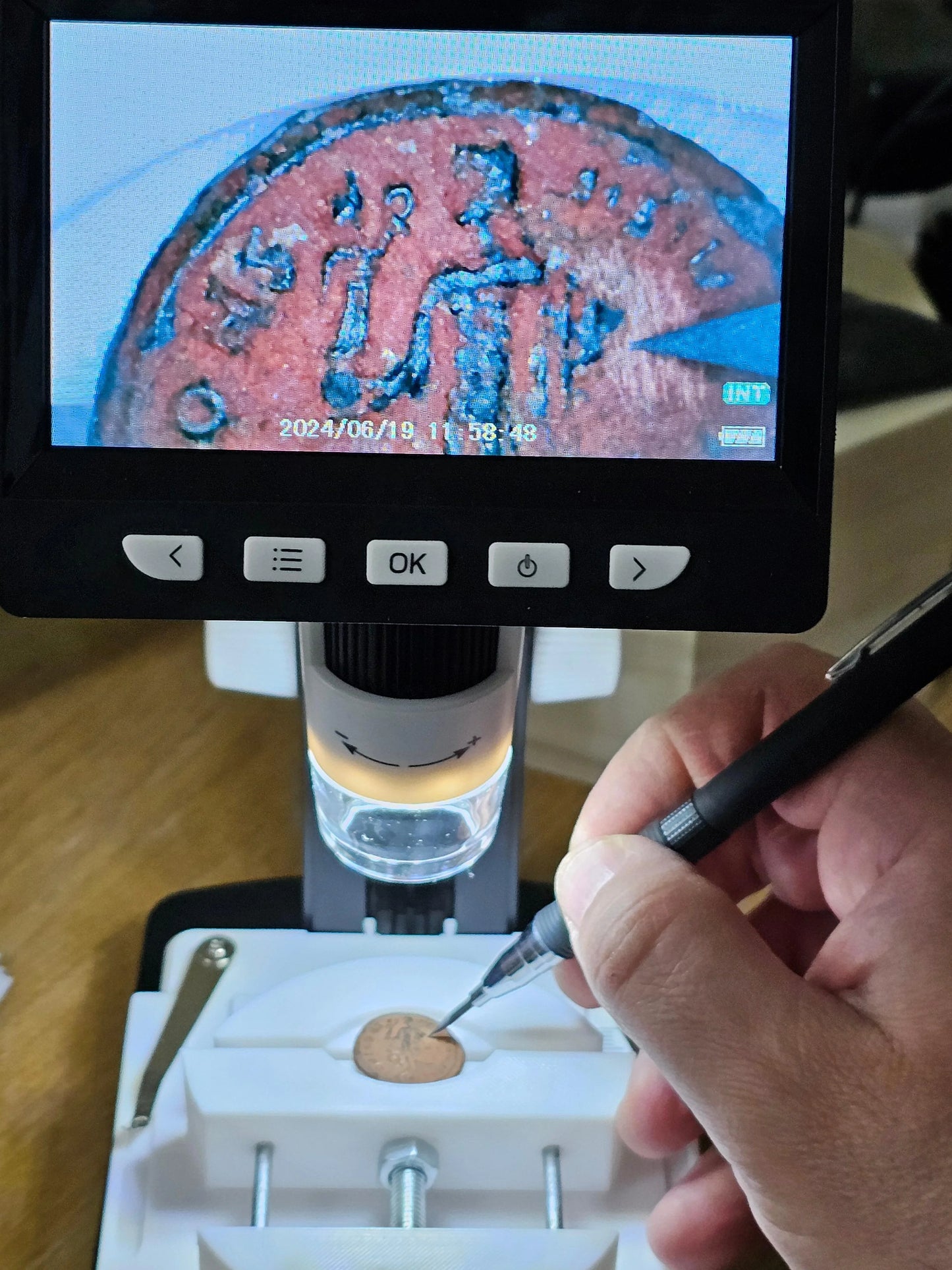 Electronic LCD Microscope
